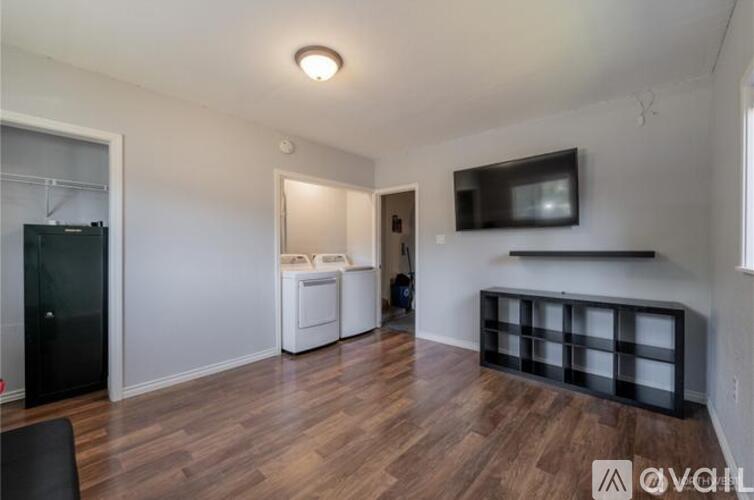 20508 64th Drive Northeast 3 Beds Single Family Home for Rent - Photo gallery 5