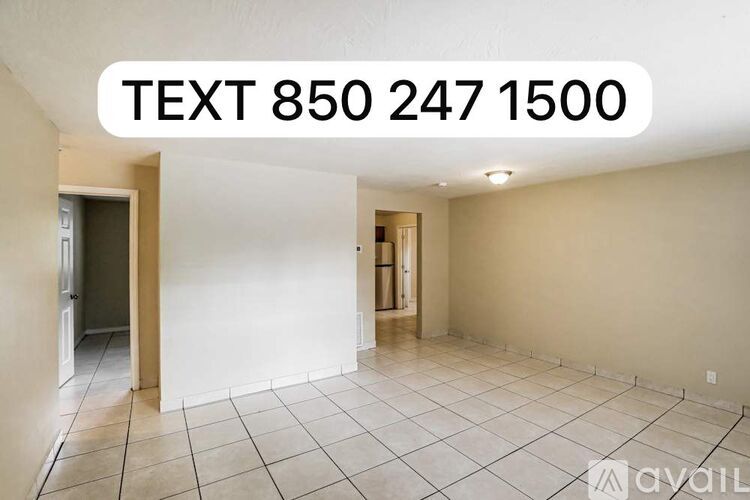 4541 SW 26th Ter 3 Beds Single Family Home for Rent - Photo gallery 3