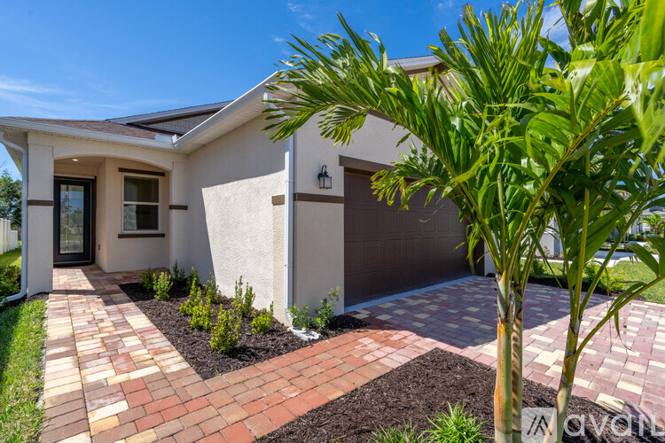 9552 Sandy Bluffs Circle 3 Beds Single Family Home for Rent - Photo gallery 3