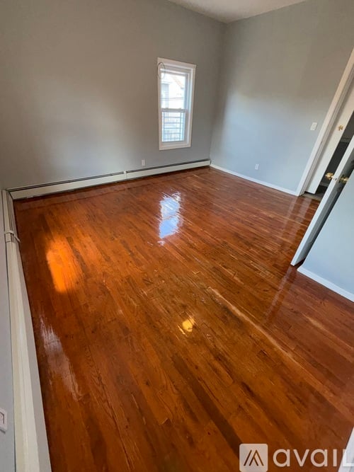537 Summer St 3 Beds Apartment for Rent - Photo gallery 3