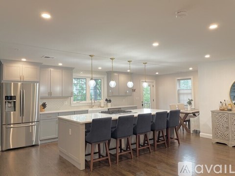 27 Suffolk Street 2 Beds Apartment for Rent