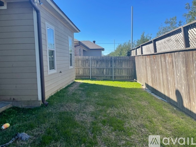 107 Camry Drive 3 Beds Single Family Home for Rent - Photo gallery 2