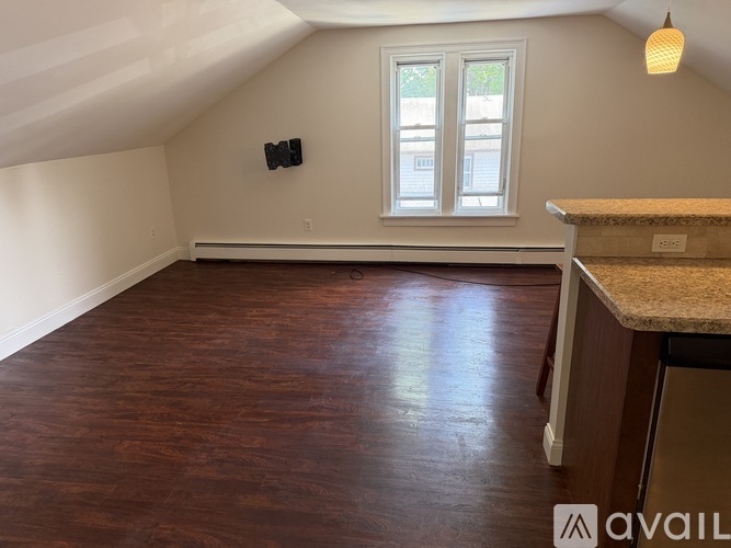 37 39 Hillside Ave 2 Beds Apartment for Rent - Photo gallery 5