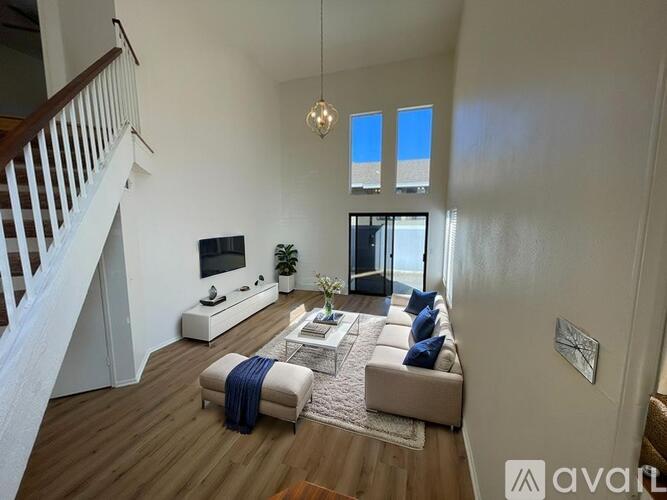 680 Woodcrest Dr 3 Beds Apartment for Rent - Photo gallery 2