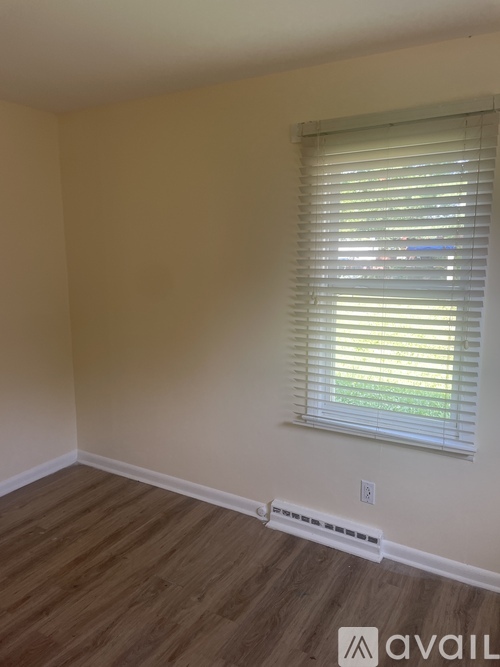 201 Buena Vista Ave 4 Beds Single Family Home for Rent - Photo gallery 2