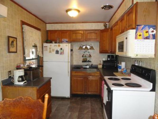 201 Buena Vista Ave 4 Beds Single Family Home for Rent - Photo gallery 4