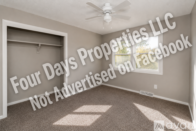 3401 SW 44th Pl 3 Beds Single Family Home for Rent - Photo gallery 5