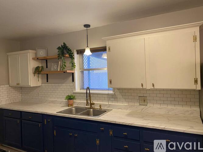 4604 Mercedes Dr 3 Beds Single Family Home for Rent - Photo gallery 2