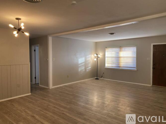 4604 Mercedes Dr 3 Beds Single Family Home for Rent - Photo gallery 5