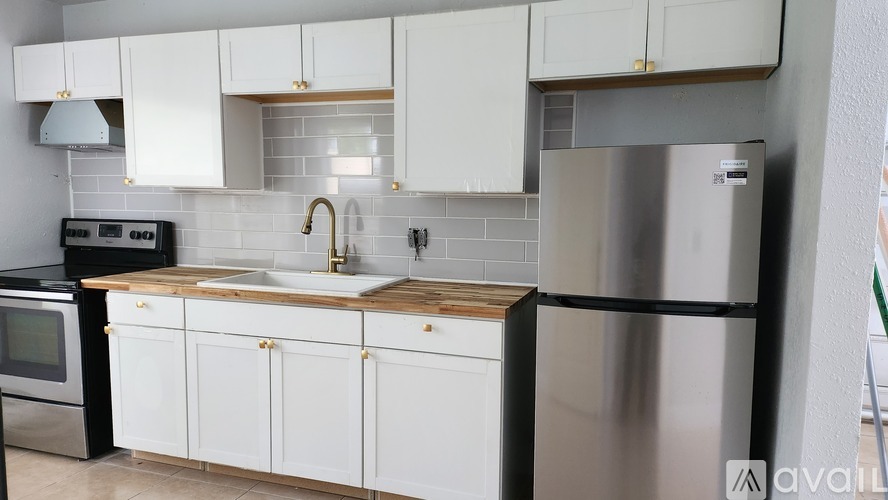 1015 Woodland Ave 3 Beds Single Family Home for Rent - Photo gallery 5