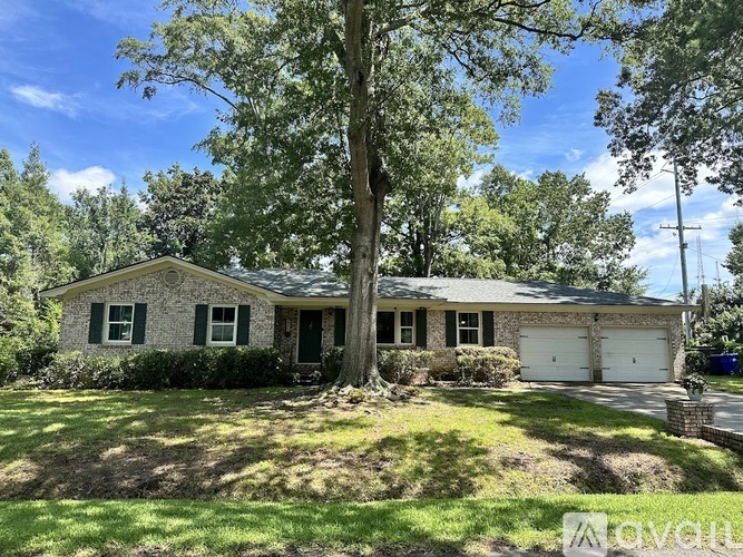 2204 North Dallerton Circle 3 Beds Single Family Home for Rent - Photo gallery 1