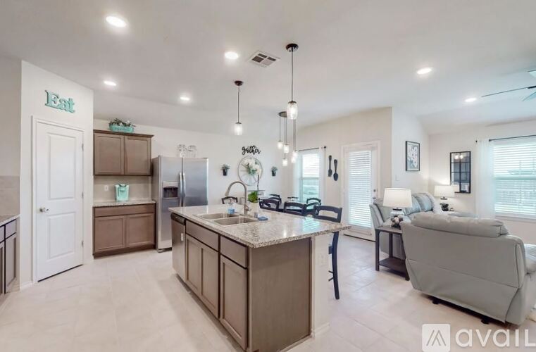 401 Silo Cir 4 Beds Single Family Home for Rent - Photo gallery 4