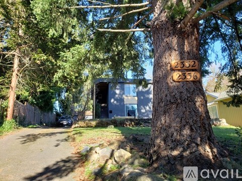 2332 5Th Avenue 2 Beds Apartment for Rent