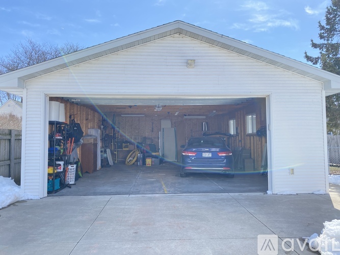 439 West 14th Avenue 3 Beds Apartment for Rent - Photo gallery 4