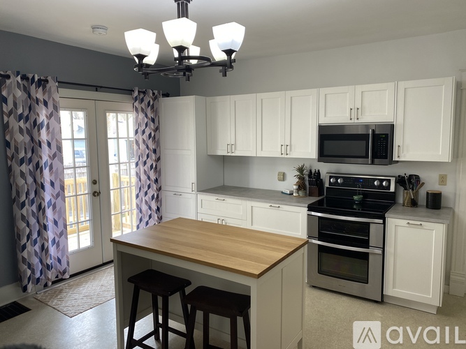 439 West 14th Avenue 3 Beds Apartment for Rent - Photo gallery 5