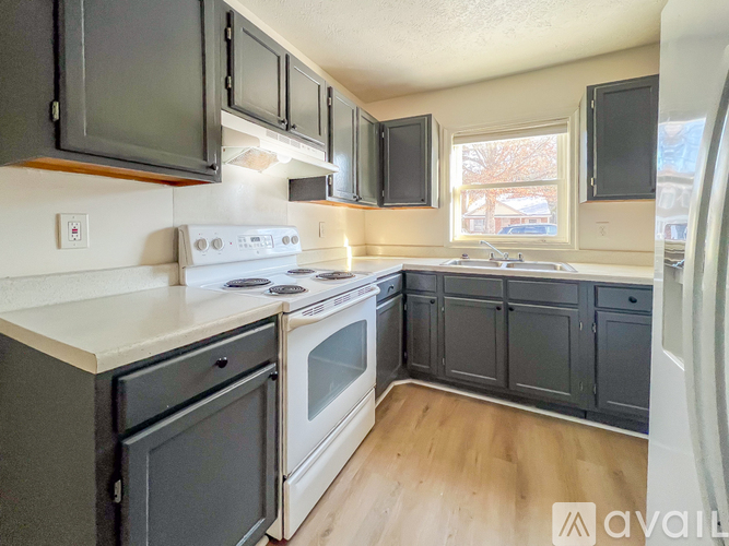 16 Fox Hill Dr 2 Beds Townhouse for Rent - Photo gallery 4