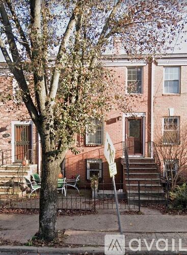 366 Monmouth Street 3 Beds Apartment for Rent