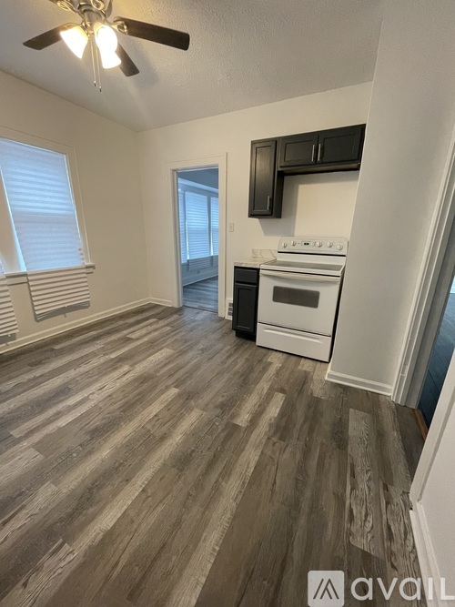 3716 E 153rd St 2 Beds Apartment for Rent - Photo gallery 3