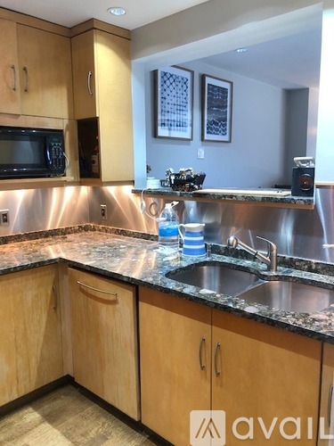 357 Commercial St 3 Beds Apartment for Rent - Photo gallery 3