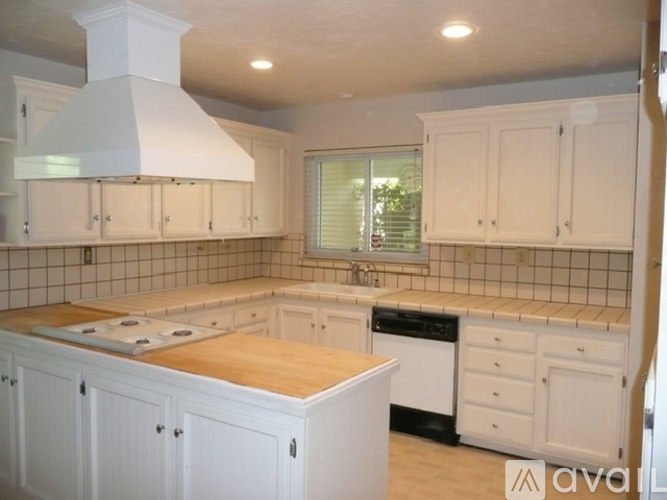 3882 Yale Way 3 Beds Single Family Home for Rent - Photo gallery 3