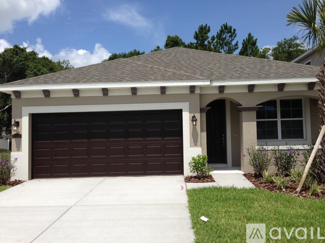 11518 Quiet Forest Drive 3 Beds Single Family Home for Rent - Photo gallery 1