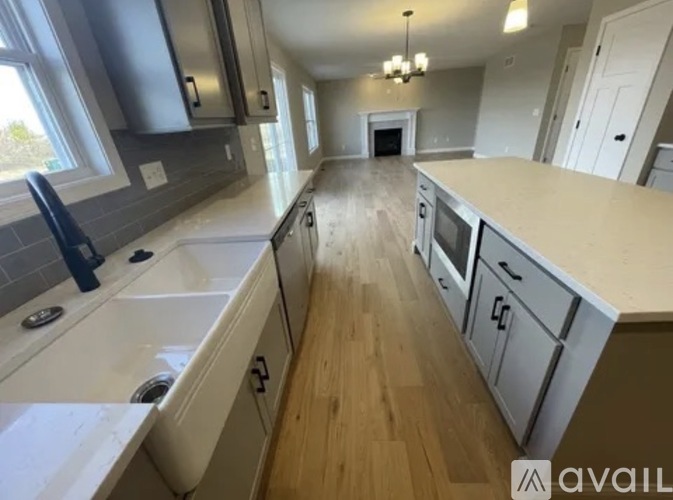 2628 Shale Rd 5 Beds Single Family Home for Rent - Photo gallery 4
