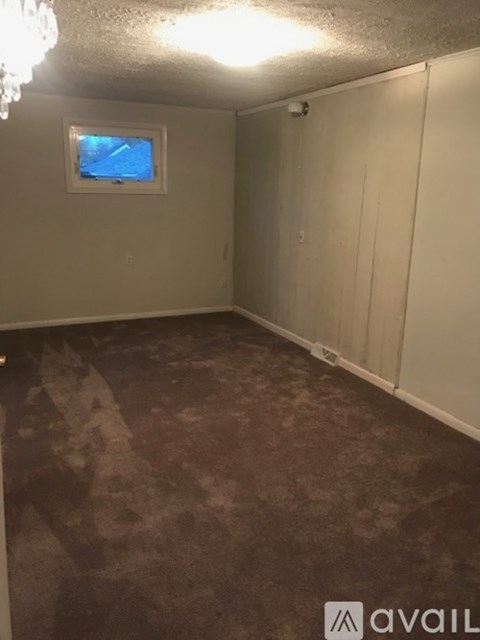 155 W Oneida St 2 Beds Apartment for Rent