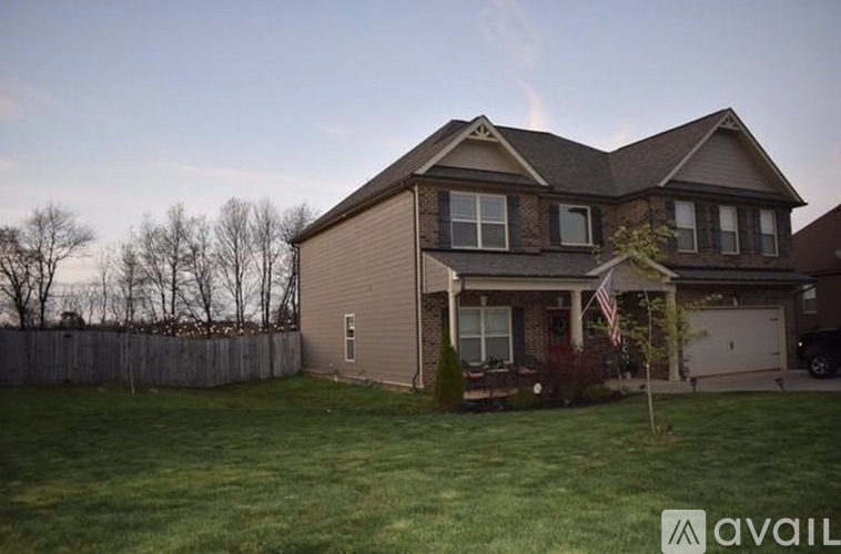 179 Melbourne Dr 5 Beds Single Family Home for Rent - Photo gallery 2