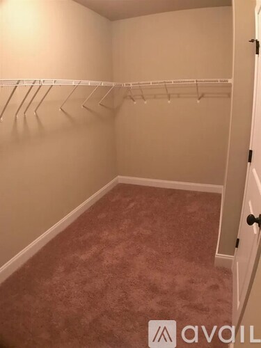 179 Melbourne Dr 5 Beds Single Family Home for Rent - Photo gallery 4
