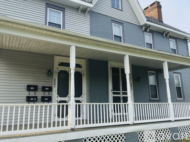 502 NW Front St 3 Beds Apartment for Rent - Photo gallery 1