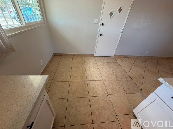 1304 Silver Lake Drive 3 Beds Single Family Home for Rent - Photo gallery 3