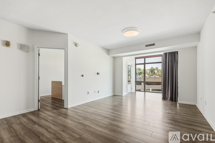 2720 South Arlington Mill Drive 2 Beds Condo for Rent - Photo gallery 4