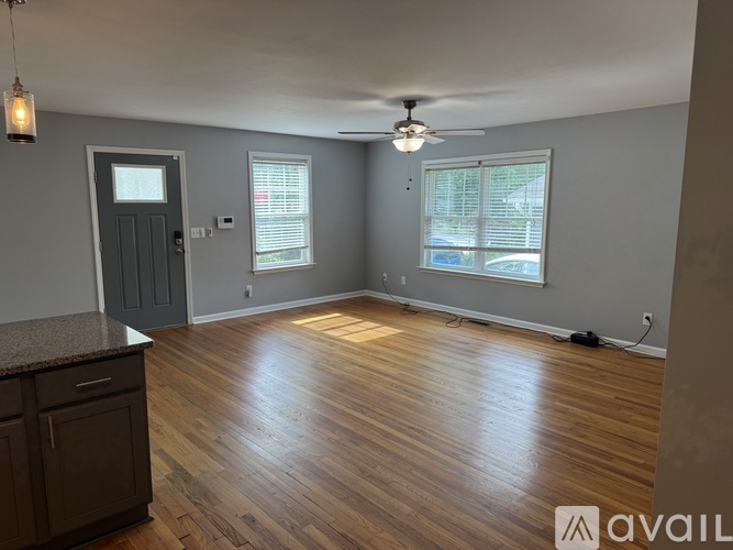 1118 South State Street 3 Beds Single Family Home for Rent - Photo gallery 3