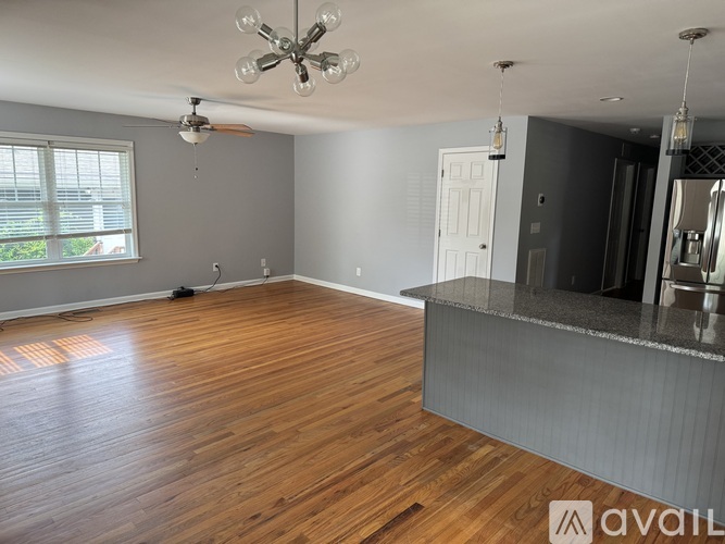 1118 South State Street 3 Beds Single Family Home for Rent - Photo gallery 4