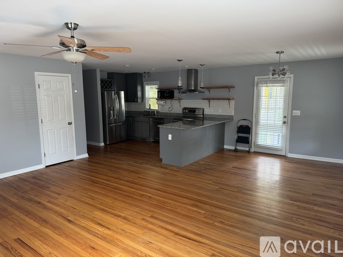 1118 South State Street 3 Beds Single Family Home for Rent - Photo gallery 5