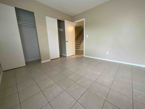 1738-C N Hamilton Street 2 Beds Apartment for Rent