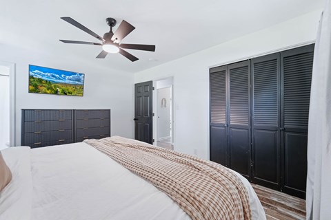 110 Estate Drive 3 Beds Apartment for Rent