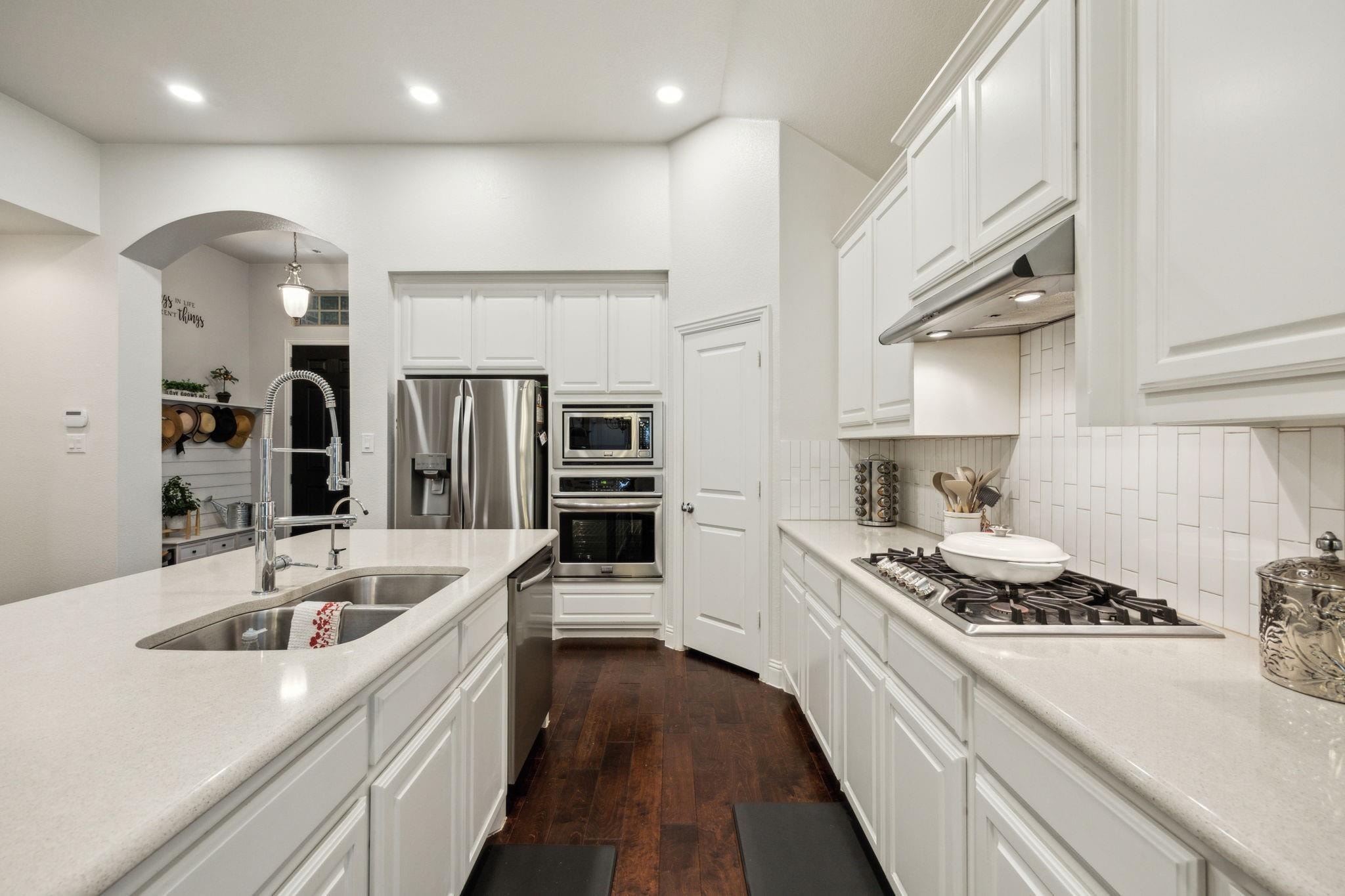 9704 Denali Drive 3 Beds House for Rent - Photo gallery 2