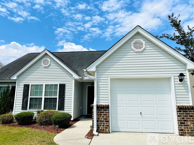 17 Cottingham Way 3 Beds Single Family Home for Rent - Photo gallery 1