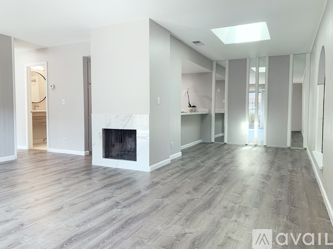 236 Red Oak Dr E 2 Beds Apartment for Rent - Photo gallery 3