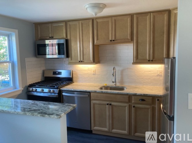 55 Manor Drive 2 Beds Condo for Rent - Photo gallery 3