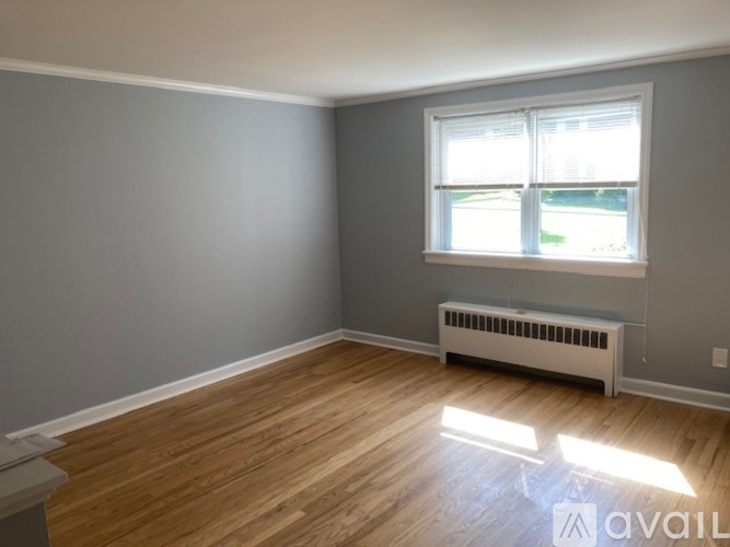 55 Manor Drive 2 Beds Condo for Rent - Photo gallery 4