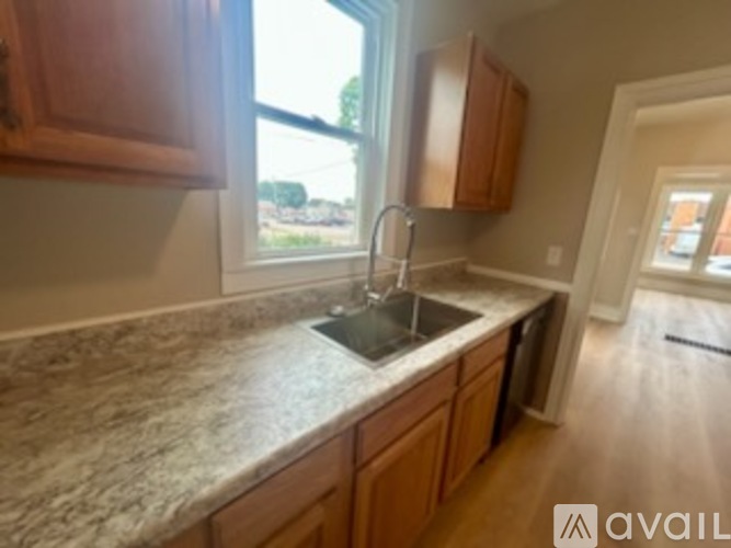 121 Broad St 2 Beds Single Family Home for Rent - Photo gallery 3