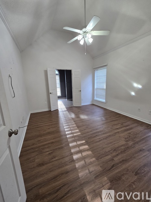 125 Hidden Creek Parkway 3 Beds Single Family Home for Rent - Photo gallery 3