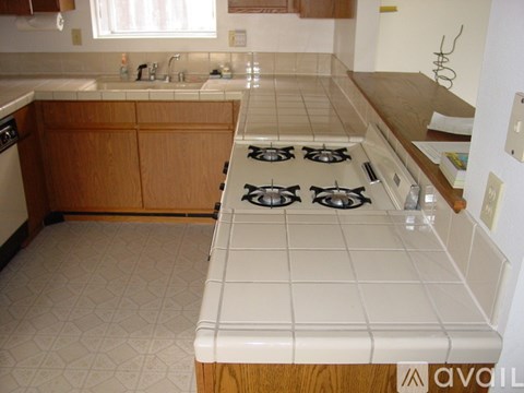 963 Skyline Drive 2 Beds Apartment for Rent