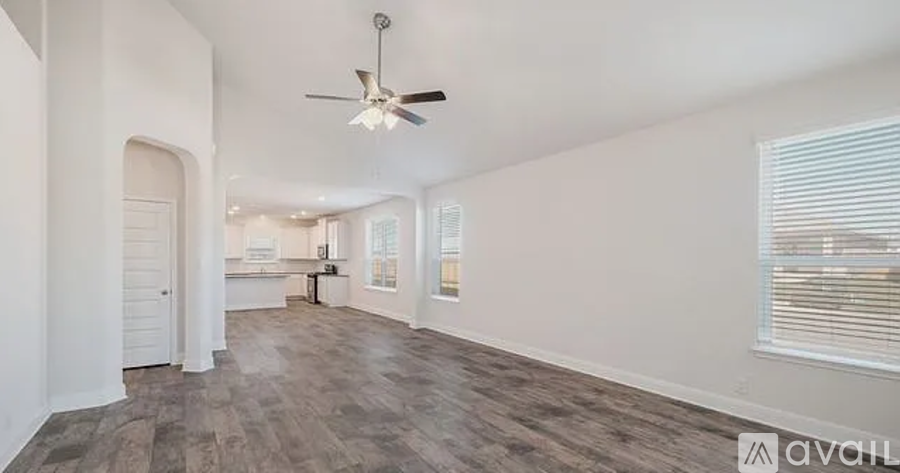 327 Colorado Cyn 4 Beds Single Family Home for Rent - Photo gallery 2
