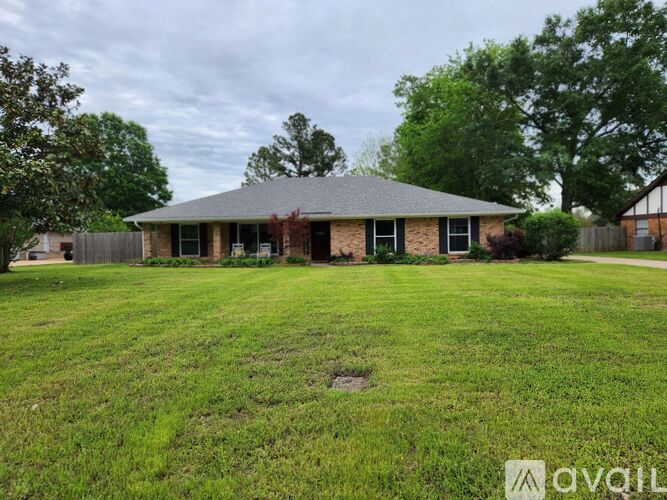 2008 Surrey Lane 3 Beds Single Family Home for Rent - Photo gallery 1