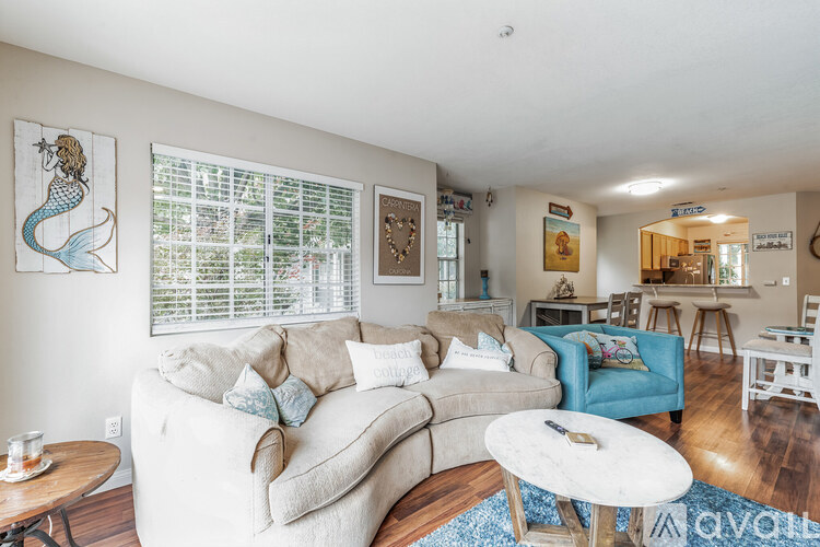 4692 Carpinteria Avenue 2 Beds Condo for Rent - Photo gallery 2