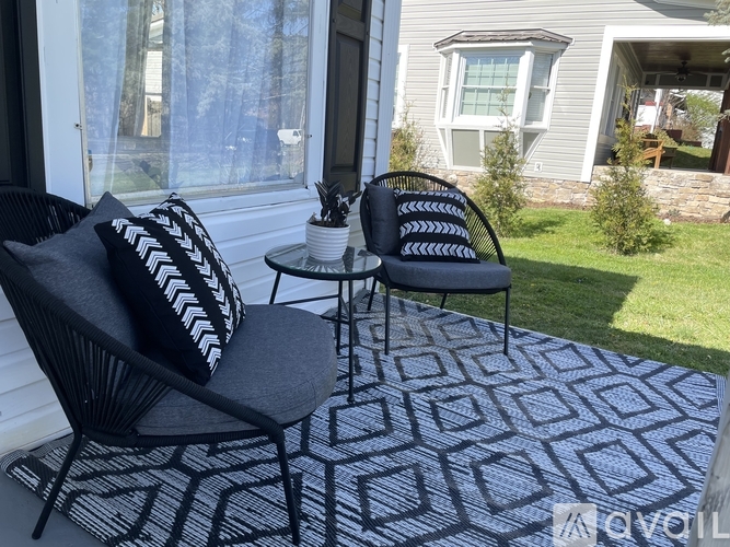 1007 East Unaka Avenue 2 Beds Apartment for Rent - Photo gallery 4