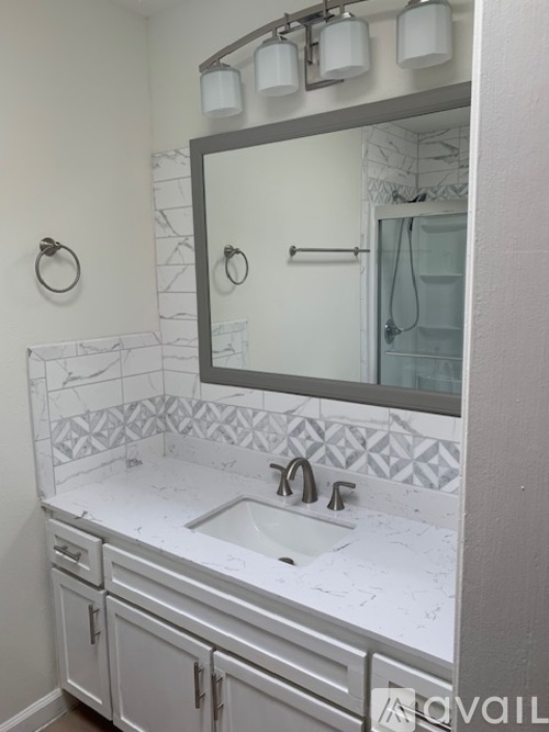 818 Knox Court Northeast 2 Beds Single Family Home for Rent - Photo gallery 3